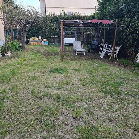 Accogliente Trilocale Al Mare Lägenhet Porto San Giorgio Exteriör bild
